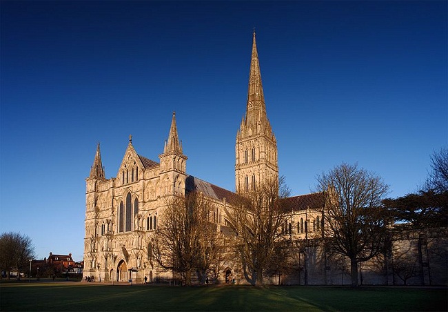 Катедралата в Солсбъри, Уилтшър, Англия